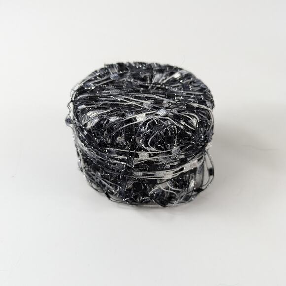 Black White Fiber Lot Bundle Specialty Yarn Thread Craft Knit Crochet Embroider - Picture 5 of 7